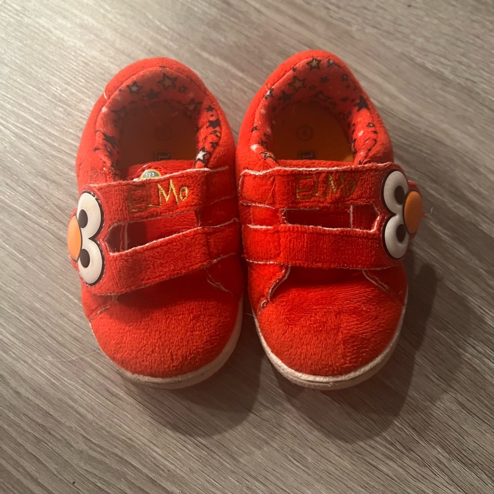 Elmo Toddler Sneakers size 4 Sesame Street